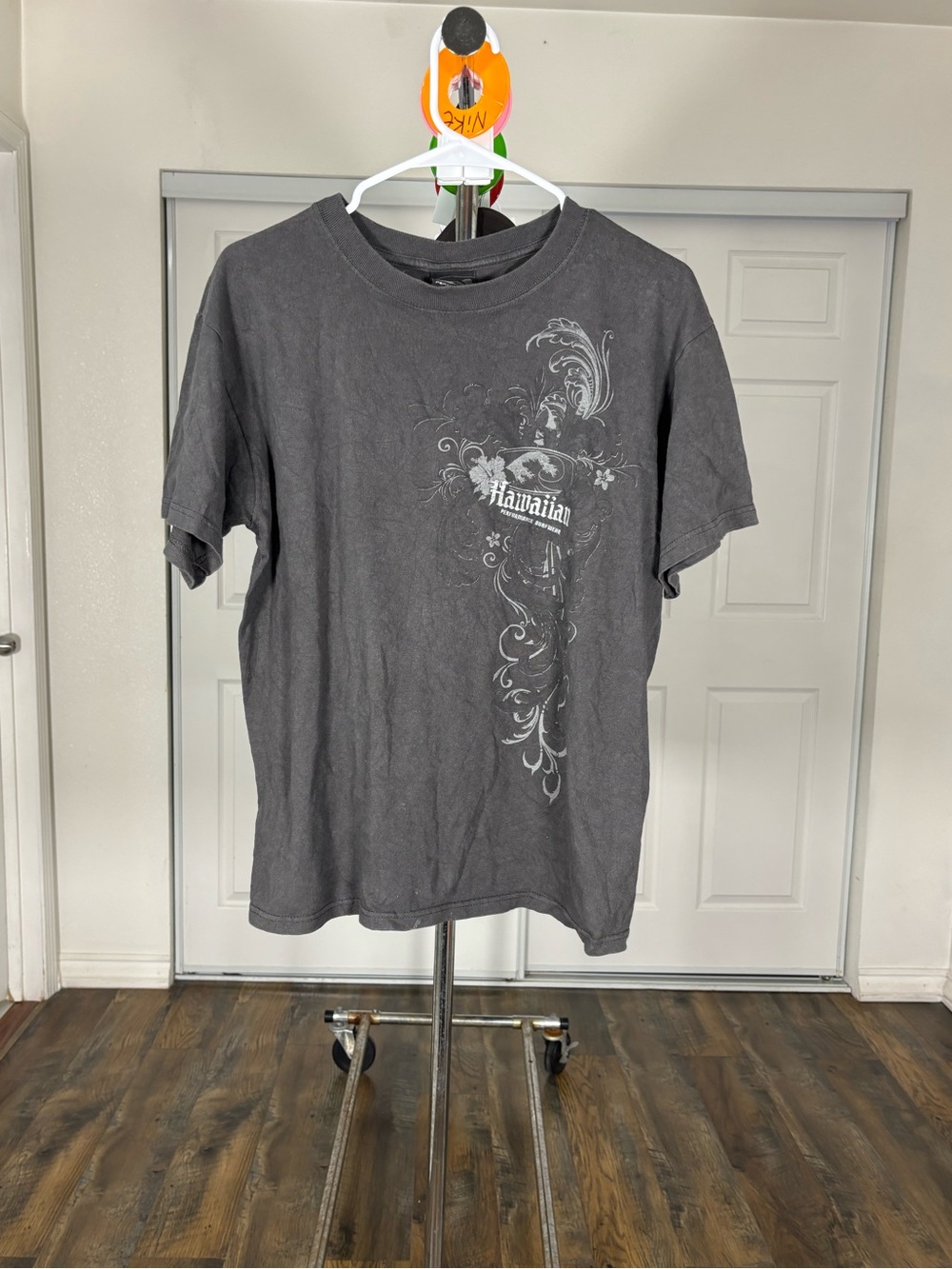 Hawaiian Graphic Short Sleeve Tee - Charcoal